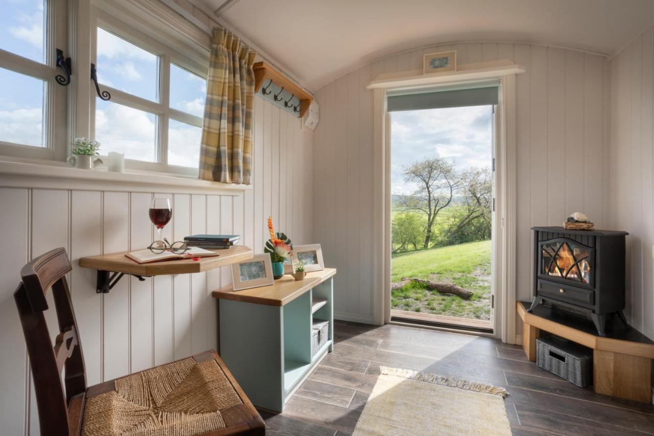 The Heron Shepherds Hut At Lyth Valley Brigsteer Kültér fotó